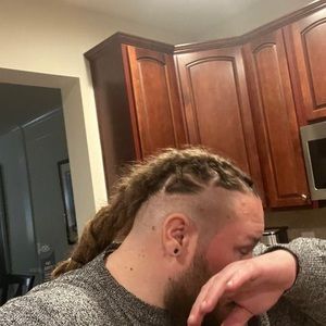 Meet your Posher, Jules